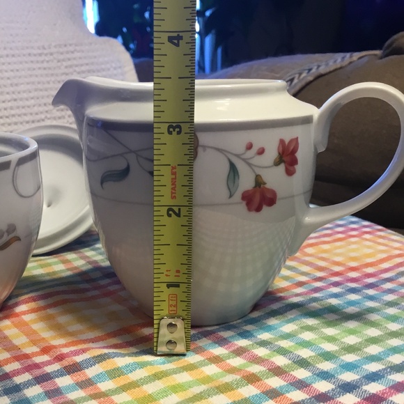 Christopher Stuart Fine China Melrose Set of 2 Cups 2 Saucers Creamer Sugar Bowl - Picture 11 of 16